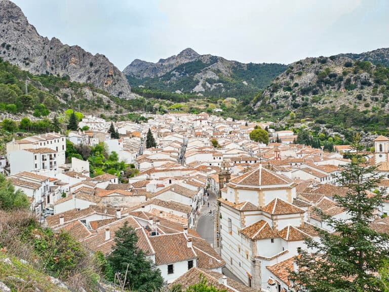 your-guide-to-visiting-grazalema-top-things-to-do-see